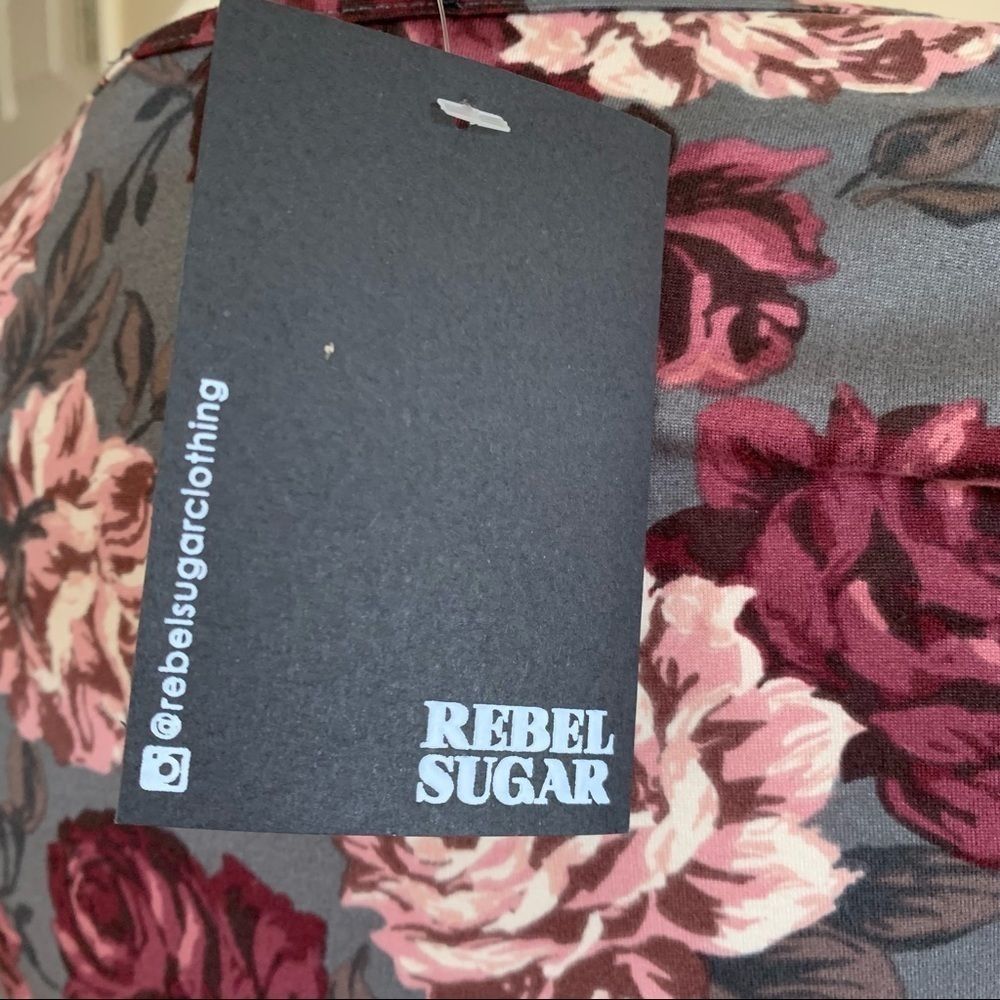 REBEL SUGAR Medium Floral Gray Burgundy short sleeve dress - Picture 8 of 16